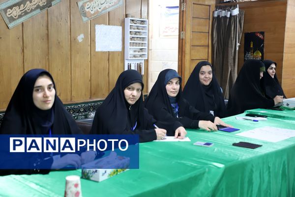 حضور پر شور مردم مشهد در چهاردهمین دوره انتخابات ریاست‌جمهوری 