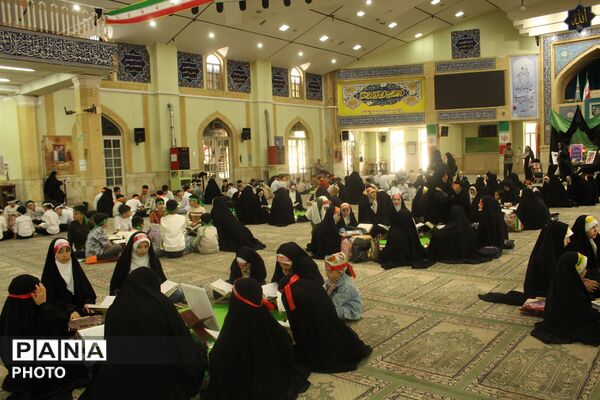  ۵۰۰ حافظ با شهدای بیت رهبری تجدید پیمان کردند