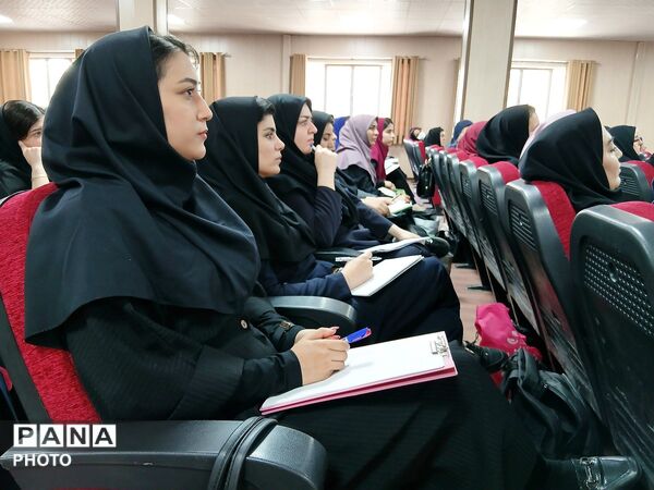 جهشی به سوی توانمند سازی مربیان و آموزگاران شهرستان ملارد