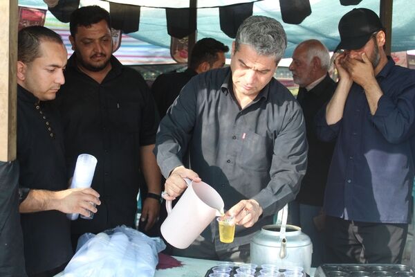 همدلی فاروج در مسیر بازگشت زائران؛ موکب‌های خدمت‌رسانی تا آخرین لحظه پای کار بودند