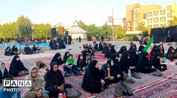  همایش بانوان حسینی با محوریت یادبود حضرت رقیه (ع) در نهاوند