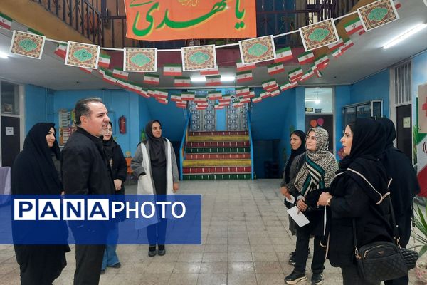 بازدید مدیر آموزش و پرورش ناحیه دو شهرری از دبستان شهید چمران 
