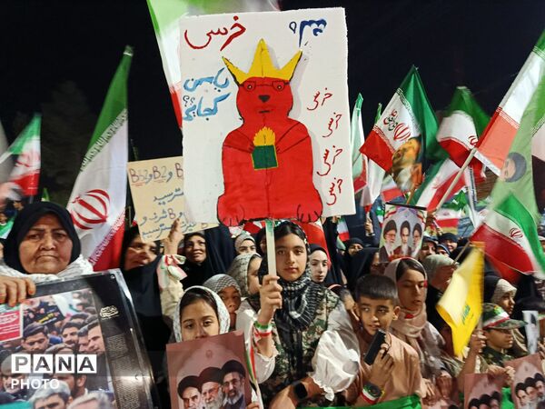 طنین خروش و خونخواهی مردم سرخس در شبی دیگر از شب‌های خروش