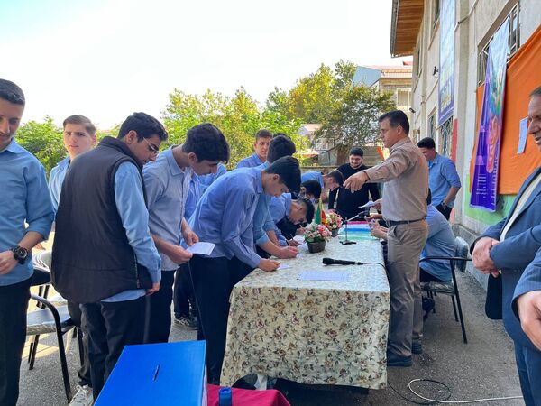 انتخابات همیار مشاور در مدرسه شهدای لطیفی 