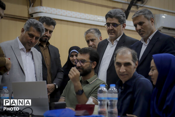 ارزیابی مرحله کشوری مسابقات فرهنگی هنری «فردا» در دبیرستان مطهری تهران
