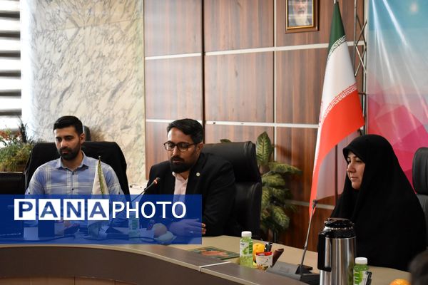 جلسه هم‌اندیشی خبرنگاران پانای شهر تهران