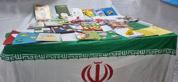 نمایشگاه دهه فجر در دبستان خاتم‌الانبیاء (ص)