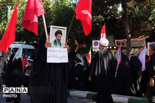  وداع با رهبر شهید در جوار بارگاه رضوی
