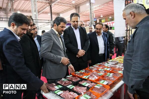 افتتاح نمایشگاه کالاهای اساسی استان در همدان
