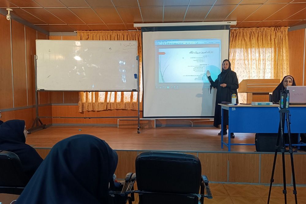 کارگاه دانش افزایی سرگروههای اجتماعات