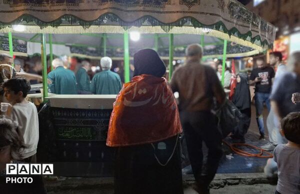 از ماتم صفر تا میدانِ ماندن؛ غرفه ها برپاست،جمعیت در جای خود