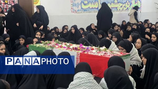 جلوه‌ای ماندگار از ارادت دانش‌آموزان بافق به شهدا