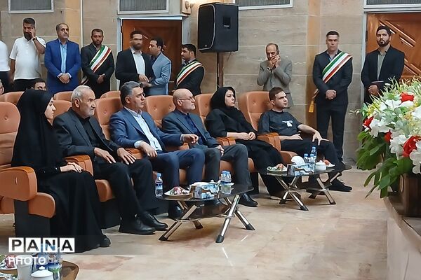 تجلیل از دختران شهدای جنگ رمضان در باقرشهر