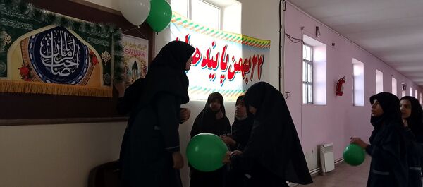 تقدیر از دانش آموزان برتر آموزشی  آموزشگاه دخترانه شهدای ۳۸ 