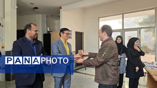 بازدید مدیر کل کتابخانه های عمومی استان خراسان شمالی از کتابخانه شهید بهشتی آشخانه 