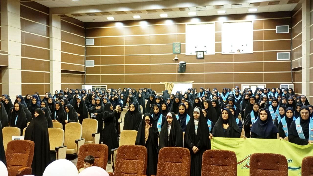 مراسم جشن روز دختر به‌مناسبت ولادت با سعادت حضرت معصومه(س) در شهر ساوه 