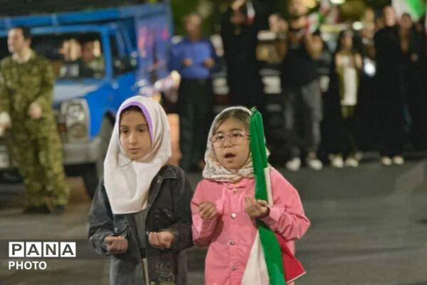 اندیشه، تجلیِ عشق و آمادگی؛ شب‌هایِ بیعت، نورِ امید در دلِ ایران
