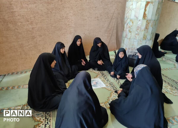 آیین عبادی و سیاسی نماز جمعه در خاتم