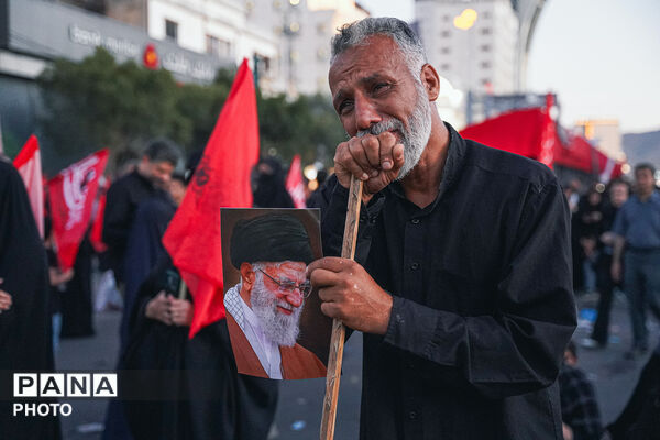 تشییع پیکر رهبر شهید انقلاب در مشهد مقدس-۳