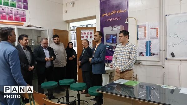 بازدید مدیرکل معاونت آموزش متوسطه از پژوهشسرای ناحیه دو همدان