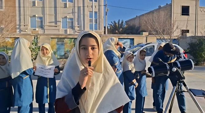 رصدستارگان توسط دانش آموزان دبستان خاندان سلمان زارچ 