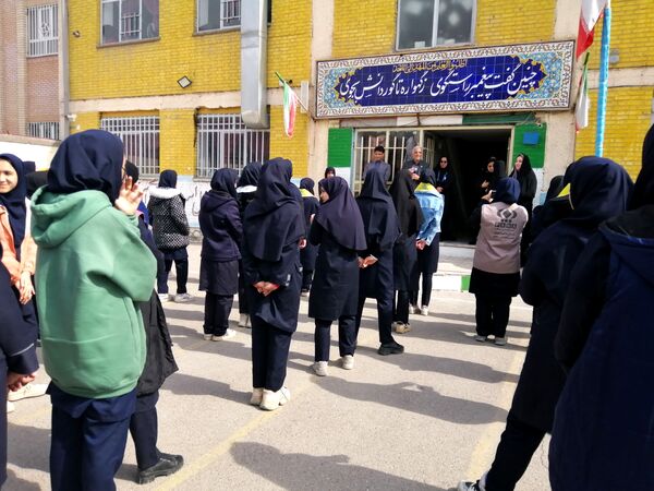 اجرای طرح همنوا در دبیرستان دخترانه نوید ناحیه پنج مشهد