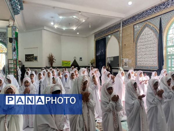 جشن تکلیف دانش‌آموزان دختر شهرستان فهرج 