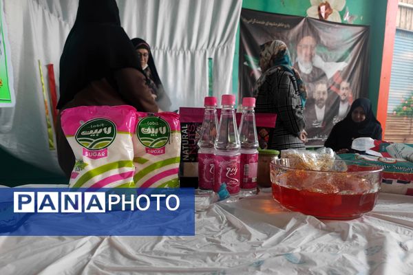 پخت شله زرد نذری در دبیرستان شاهد شهید قاسم سلیمانی