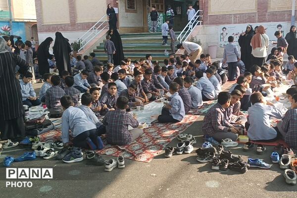 به وقت سلامتی؛ پیوند روز جهانی غذا و تخم‌مرغ در دبستان علامه طباطبایی (ره)