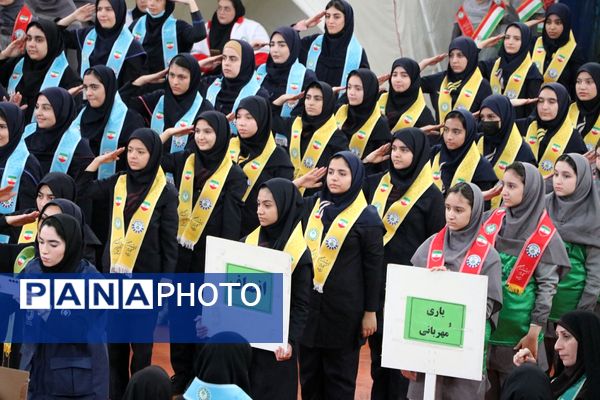 همایش «یاوران انقلاب» در بهارستان‌دو