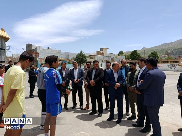  افتتاح چمن مصنوعی مدارس شاهد و مولوی و بازدید از استخر فرهنگیان دورود