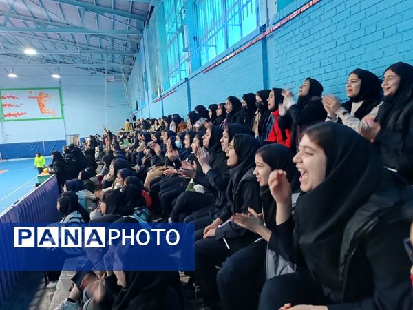 آئین افتتاحیه مسابقات فوتسال دانش‌آموزی منتخب آموزشگاه های شهرستانهای استان تهران به میزبانی ورامین 