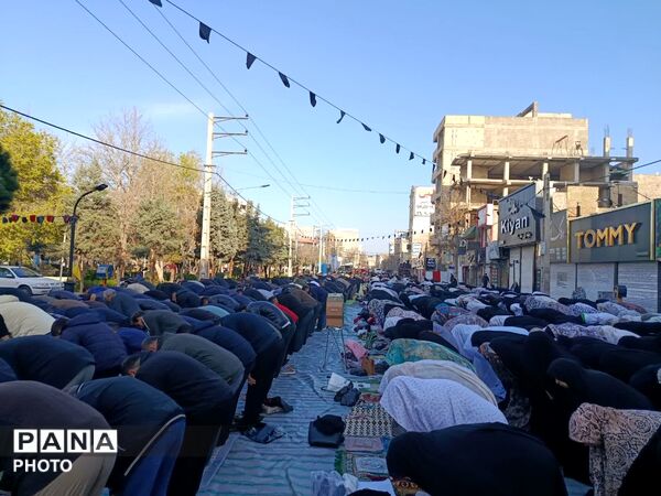 برپایی نماز عید سعید فطر در مشکین دشت  کرج 