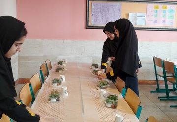 برپایی ضیافت افطاری در دبیرستان فرزانگان استعداد درخشان ملارد