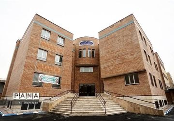 همکاری دادستان بندرامام‌خمینی در جذب خیرین، توسعه و تجهیز مدارس