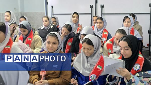 کارگاه آموزشی یاورمربیان پیشتازان سازمان دانش‌آموزی شهرستان نظرآباد