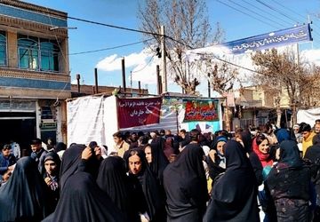 با نوای یا مهدی(عج) خیابان‌ها غرق شادی و سرور شد