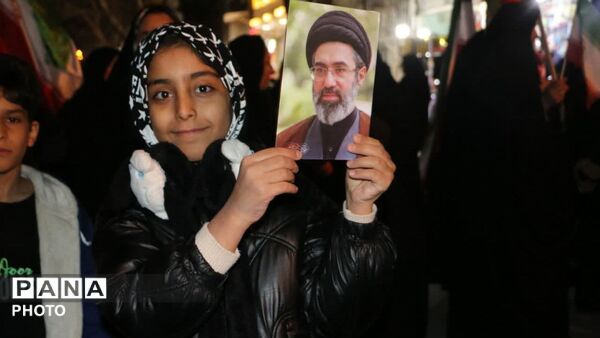 دهه نودی‌ها هم به میدان آمدند