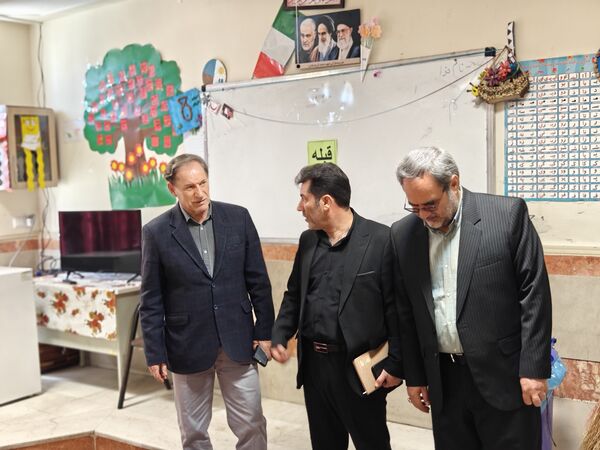بازدید مدیرکل آموزش و پرورش استان کرمانشاه از مراکز اسکان نوروزی