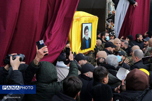 تشییع پیکر شهیدان سیدحسن نصرالله و سیدهاشم صفی الدین