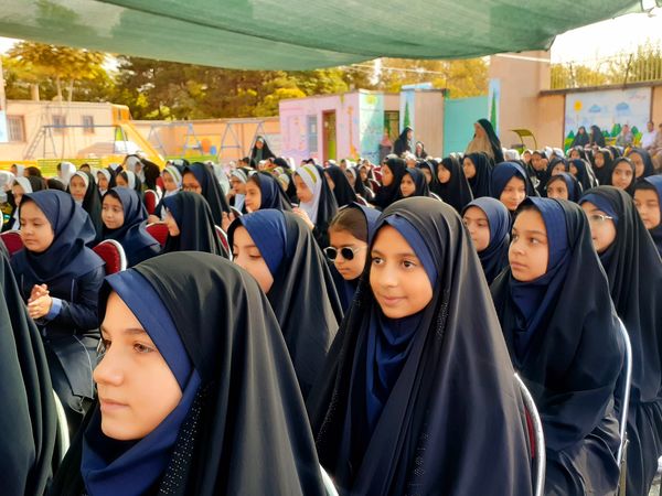 بازگشایی مدرسه غنچه ها ی انقلاب برای سالی پرنشاط