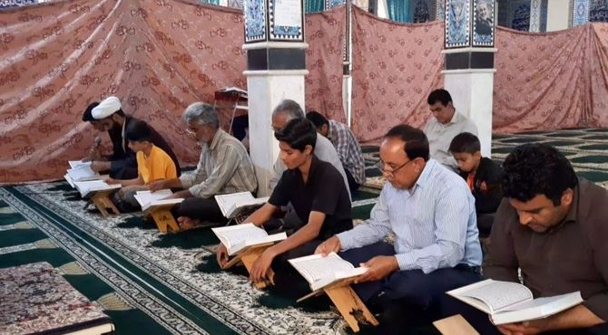 آغاز ماه مبارک رمضان با شکوه در مسجد صاحب‌الزمان(عج) دولت‌آباد مرکزی
