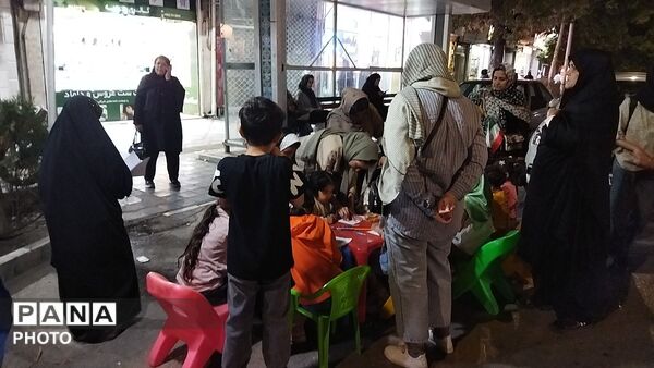 گذری بر احوالات کودکان در هشتاد و پنجمین شب از اجتماعات مردمی حسینیه امام خمینی نیشابور 