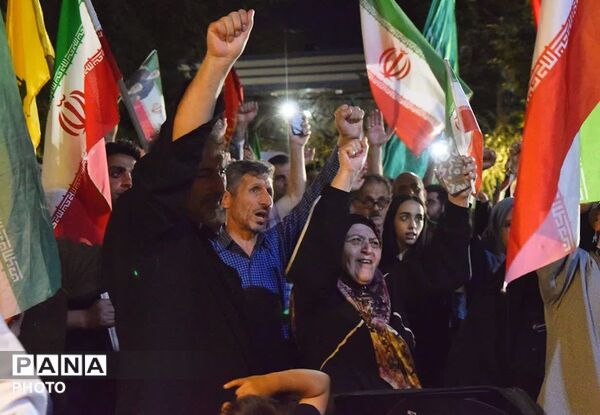 همه ایران یکصدا و یکدل در دفاع از لبنان