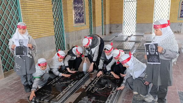 تجدید پیمان با شهدای امامزاده عمادالدین در شهرستان رباط کریم
