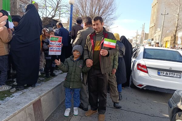 راهپیمایی باشکوه ۲۲ بهمن در اسلام آباد غرب