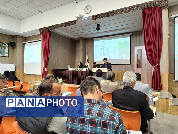 جلسه معاونین و مربیان پرورشی  ناحیه سه در دبیرستان مصلی نژاد حضرت زهرا(س)