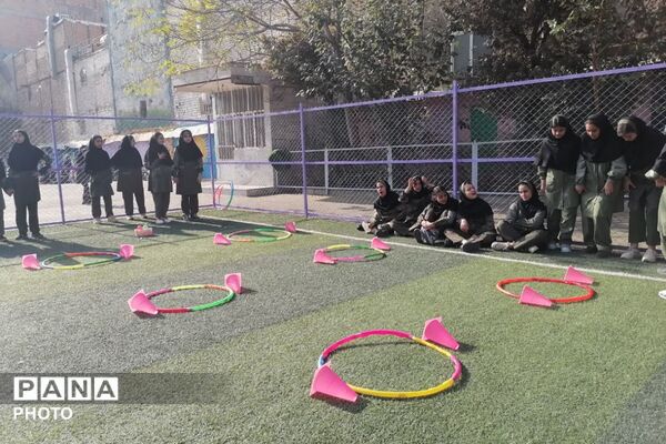 ایستگاه‌ نشاط و شادی در دبستان رضوان