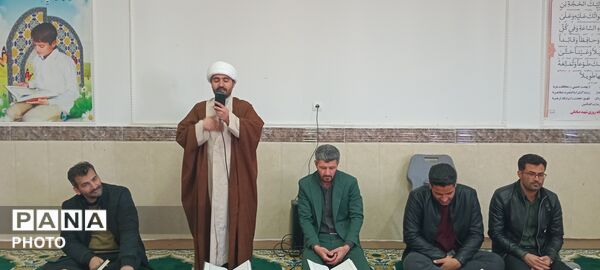 مدرسه شهید صادقی، میزبان دانش آموزان روزه دار در محفل نورانی قرآن
