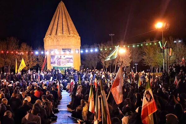 ای چراغ عرشیان، خورشید رخسار شما